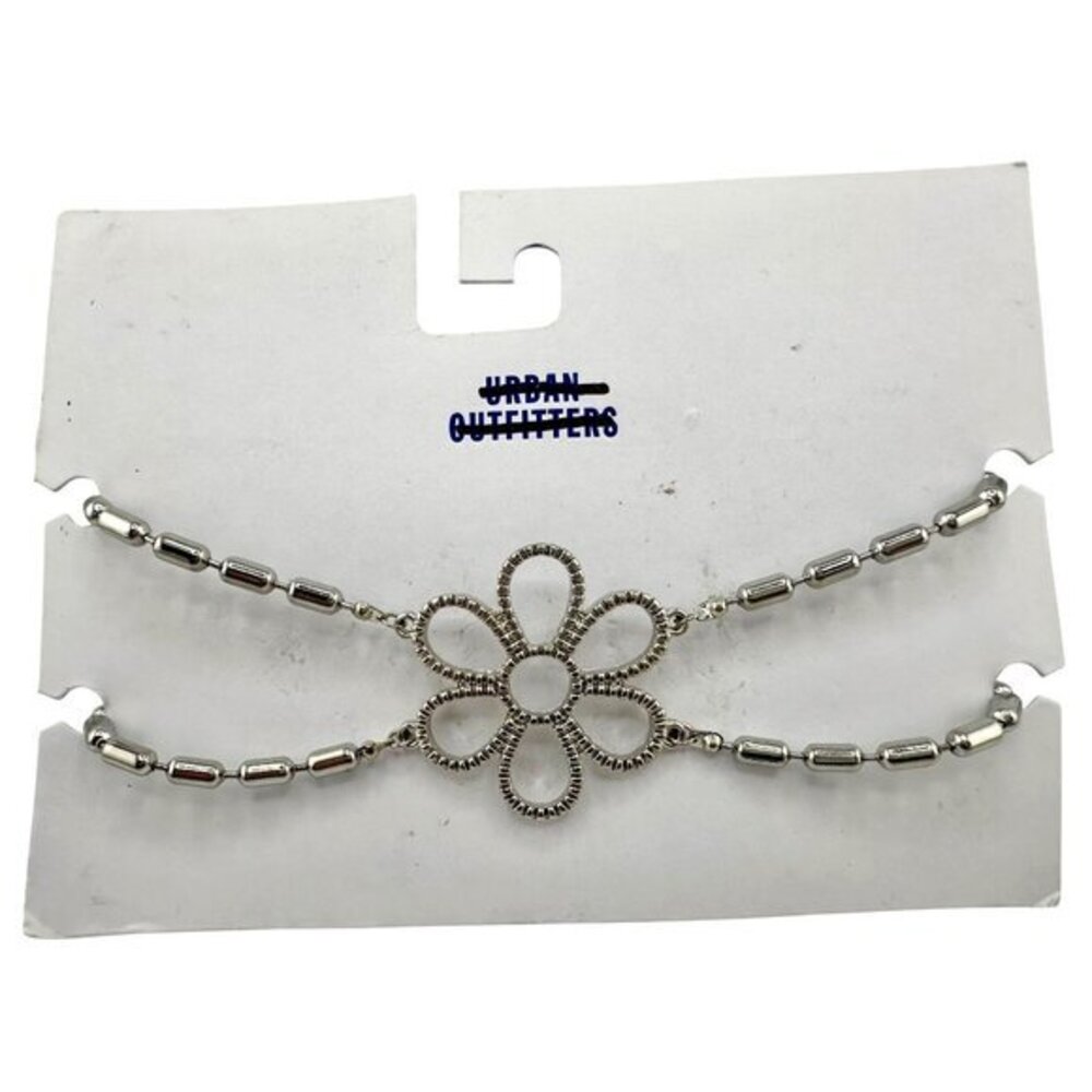 Silver-Tone Flower Chain Choker Necklace Adjustable Urban Outfitters